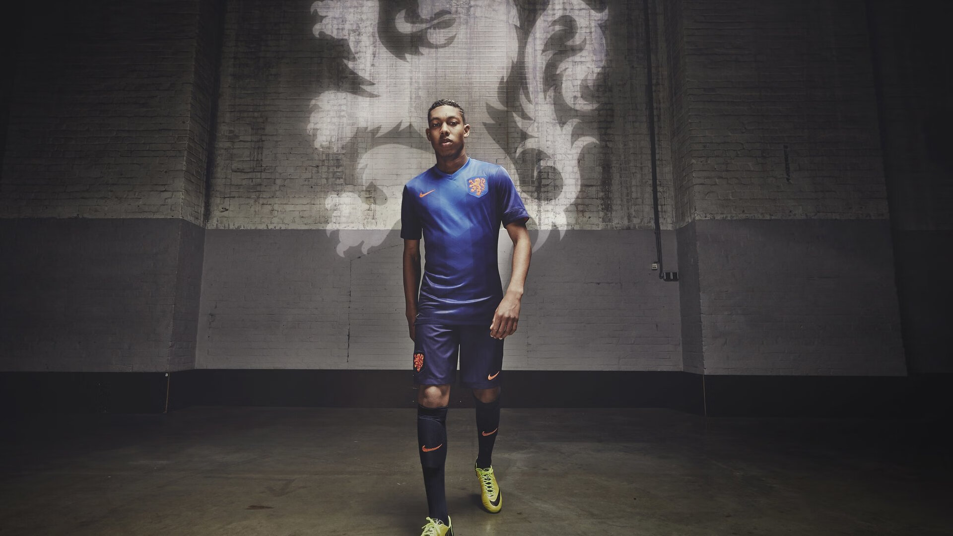 九游体育官方app-中国足球青训体系整合优质资源提升培训质量，中国足球青训补偿及培训费